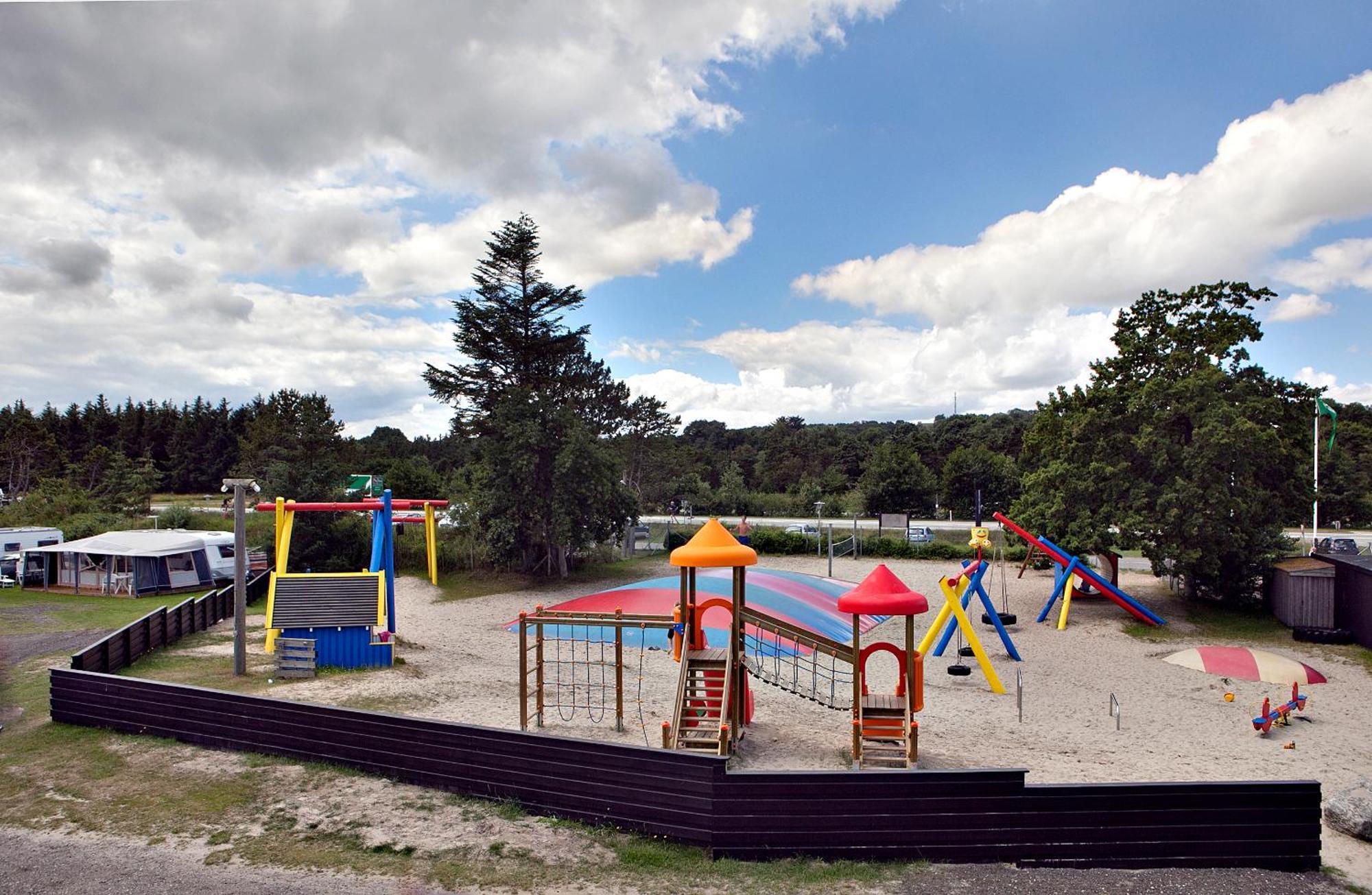Svalereden Strand Camping Cottages Saeby  Exterior photo